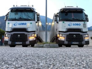 Profesionálna sťahovacia služba stahovanie.eu a jej vozový park pre sťahovanie bytov a firiem.